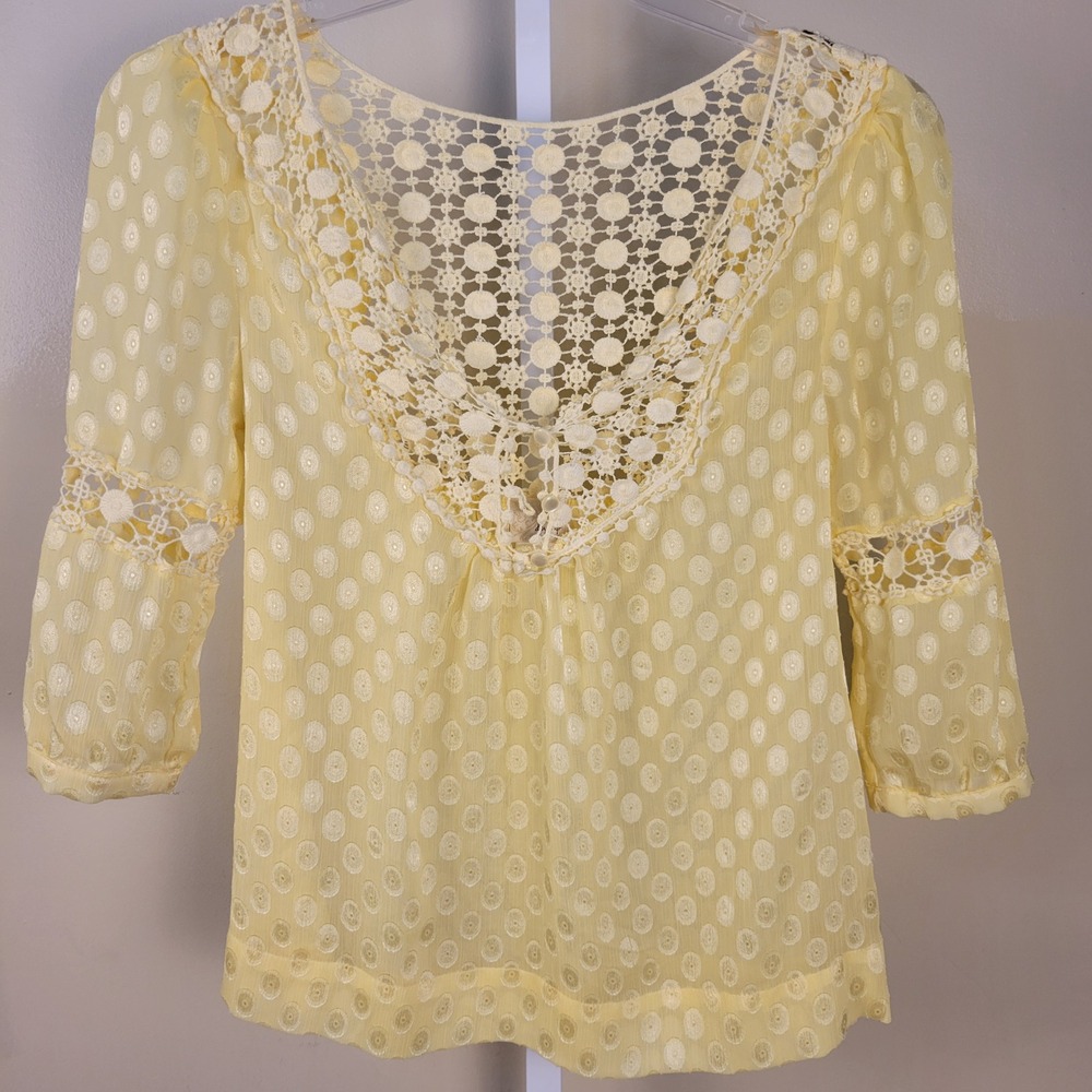 Daytrip Womens XS Pale Yellow Crochet Lace Inset Polka Dot Boho Peasant Blouse